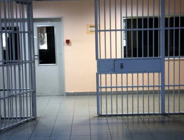 Πάτρα: Αποφυλακίζεται η 36χρονη που σκότωσε το μωρό της επειδή την ενοχλούσε το κλάμα του